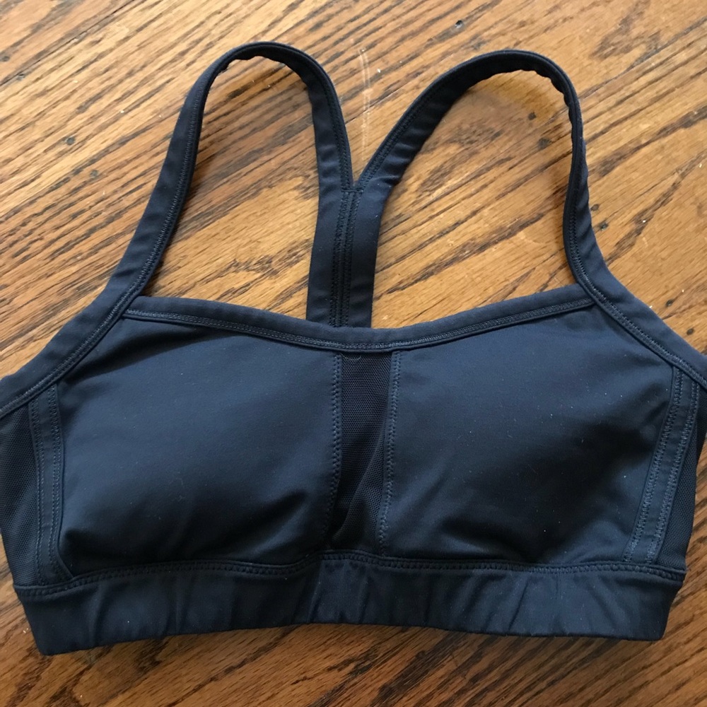 Lululemon size 4 bra -black